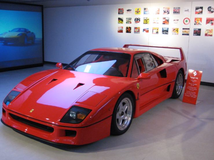 F40 Wikipedia 25_10_2022 Fuoristrada