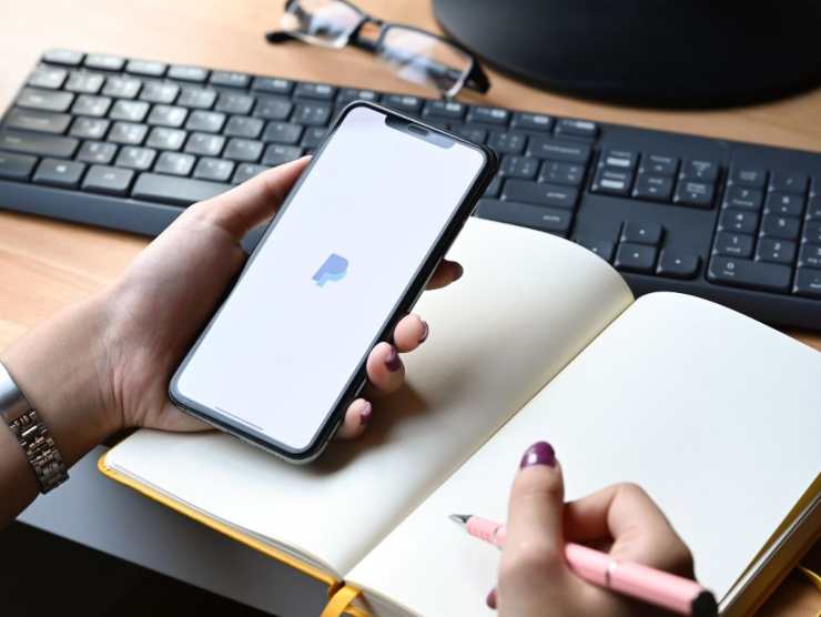 Grazie a PayPal, la rateizzazione del bollo auto è possibile (Canva) 3 novembre 2022 fuoristrada.it