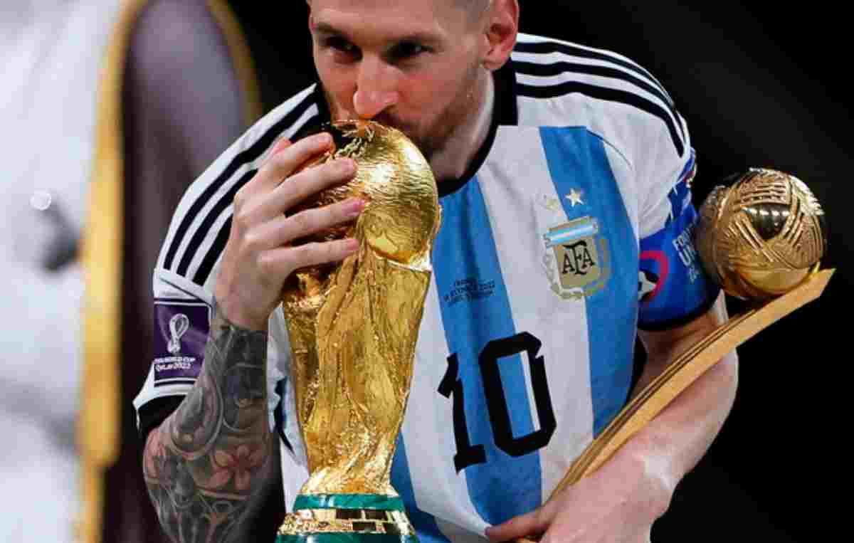Leo Messi (Ansa) 23.12.2022 fuoristrada