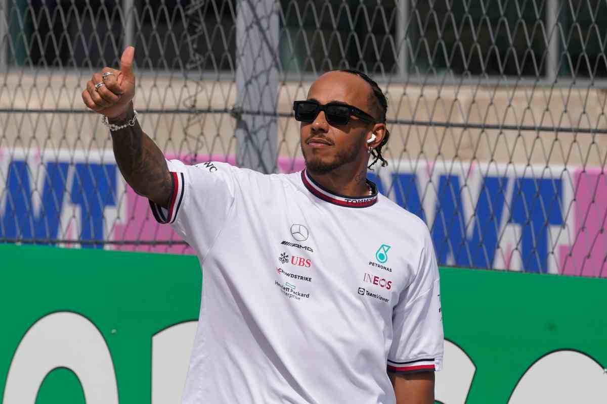 Lewis Hamilton 28 dicembre 2022 fuoristrada.it