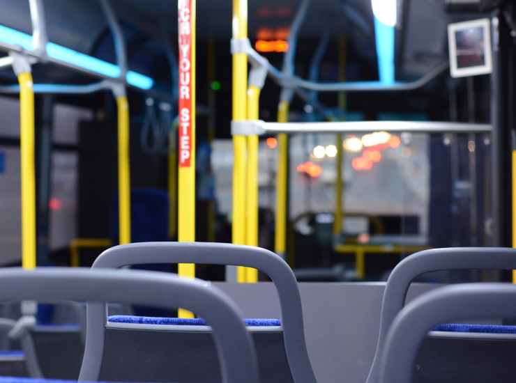 autobus 30122022 fuoristrada