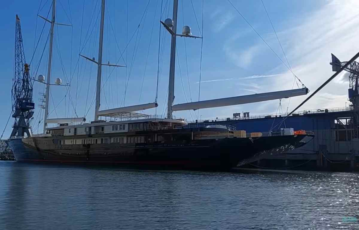 Yacht Jeff Bezos