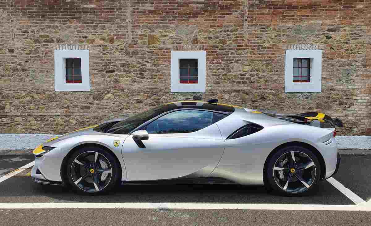 Ferrari SF90 Stradale