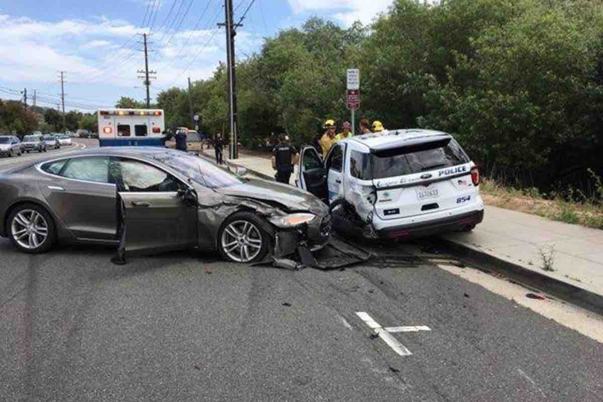 Incidente Tesla america 