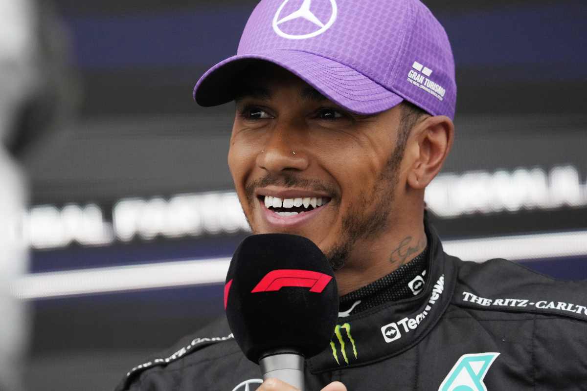Lewis Hamilton soddisfatto 1 aprile 2023 fuoristrada.it
