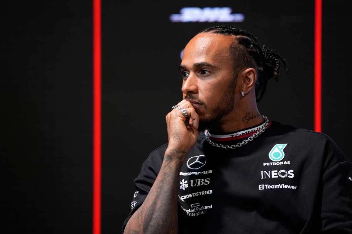 Lewis Hamilton 1 aprile 2023 fuoristrada.it