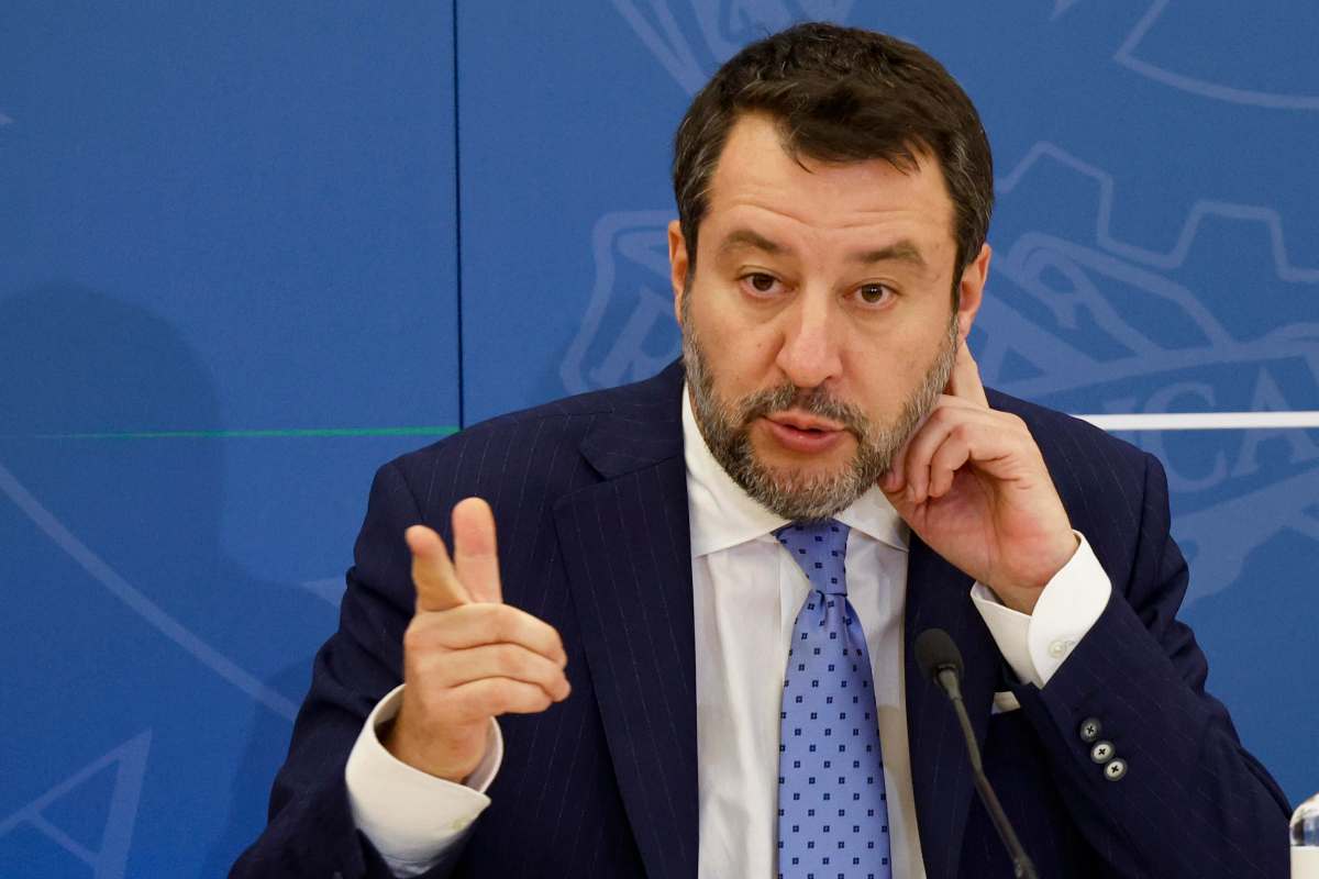 Matteo Salvini bacchetta l'uso degli autovelox in Italia