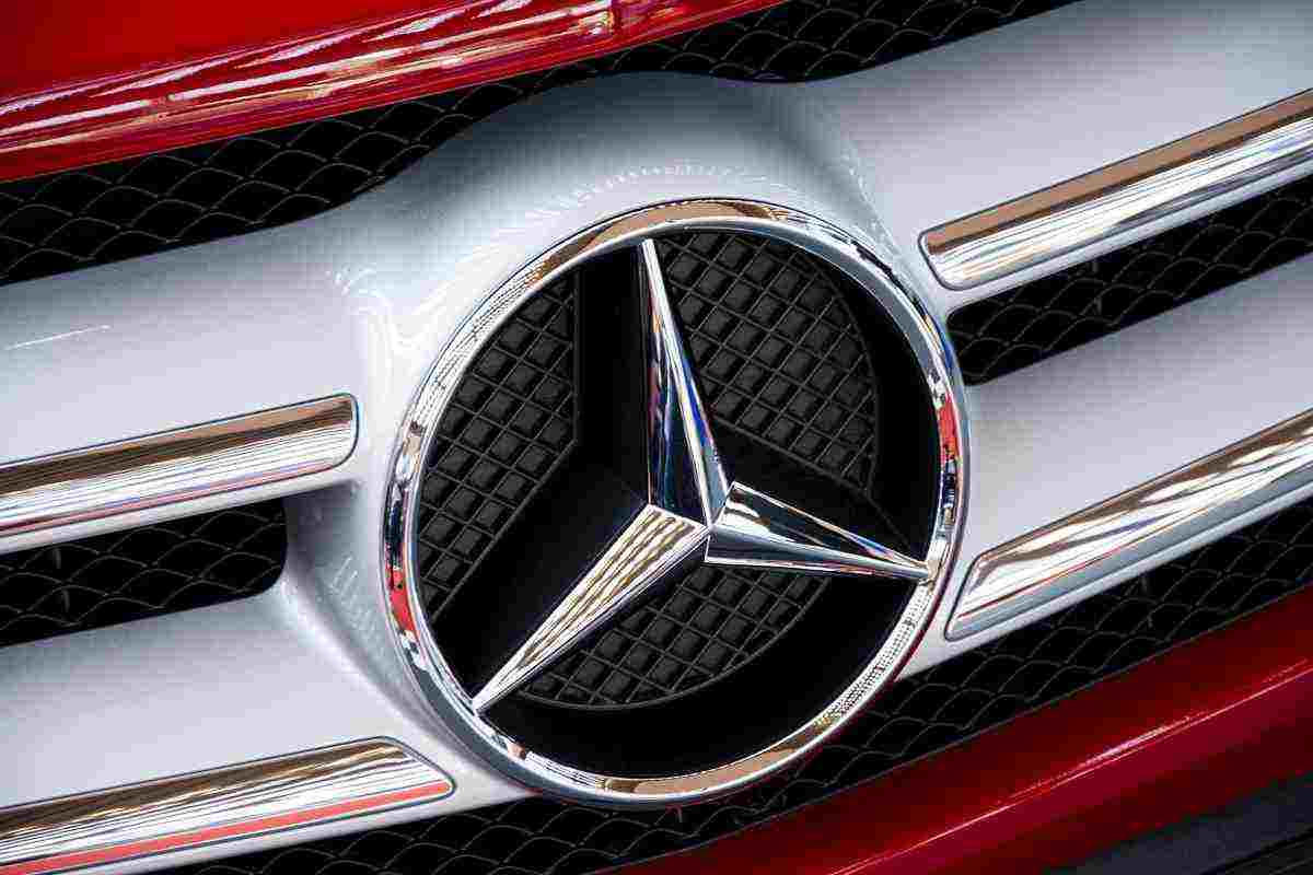 Mercedes-Benz dice basta: è tutto vero (fuoristrada.it)