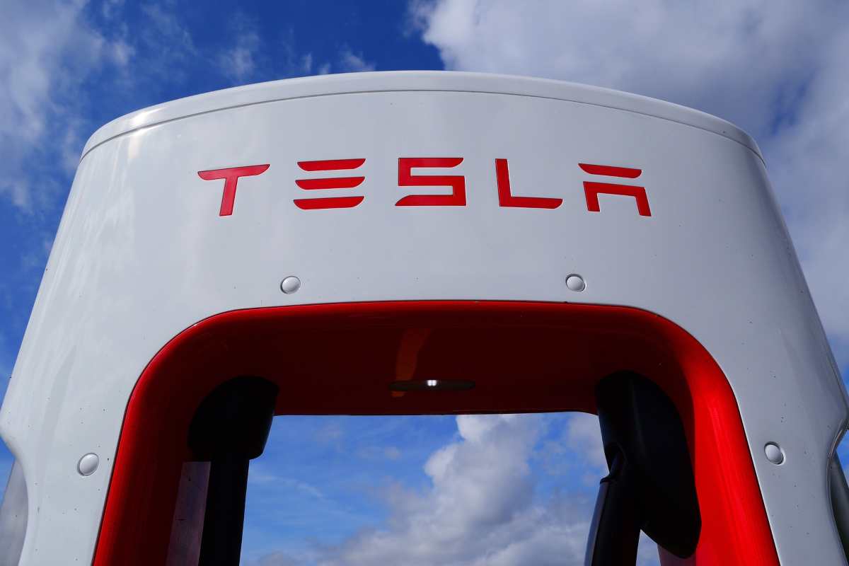 Tesla (fuoristrada.it - Pixabay)