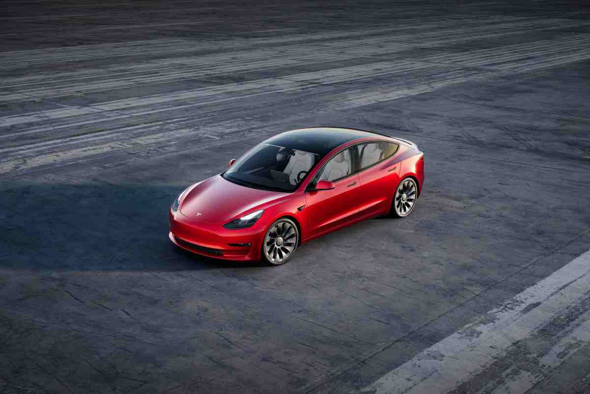 Tesla Model 3 (fuoristrada.it - Media Press)