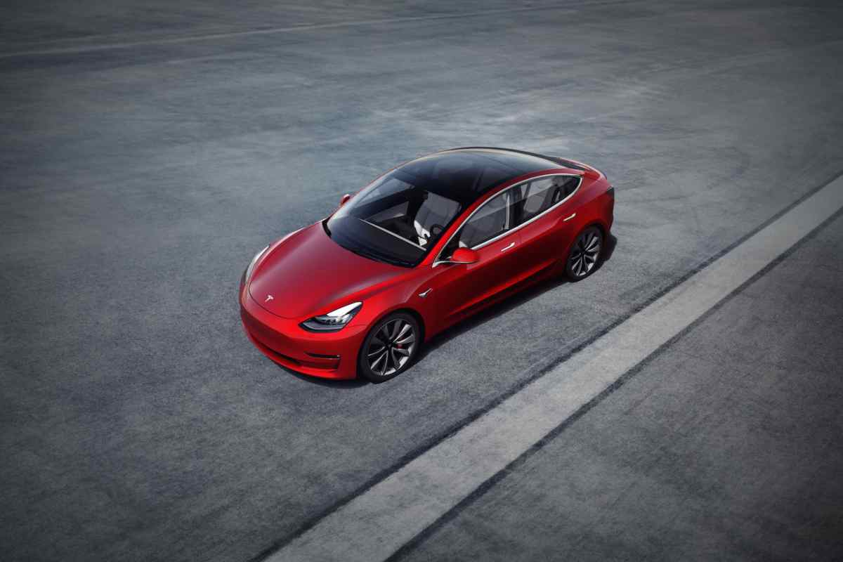 Tesla Model 3 (fuoristrada.it - Media Press)