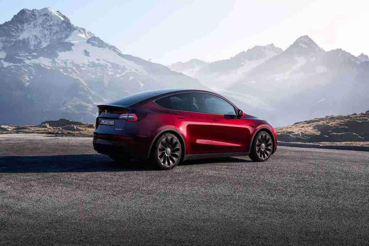 La Tesla Y campione di vendite