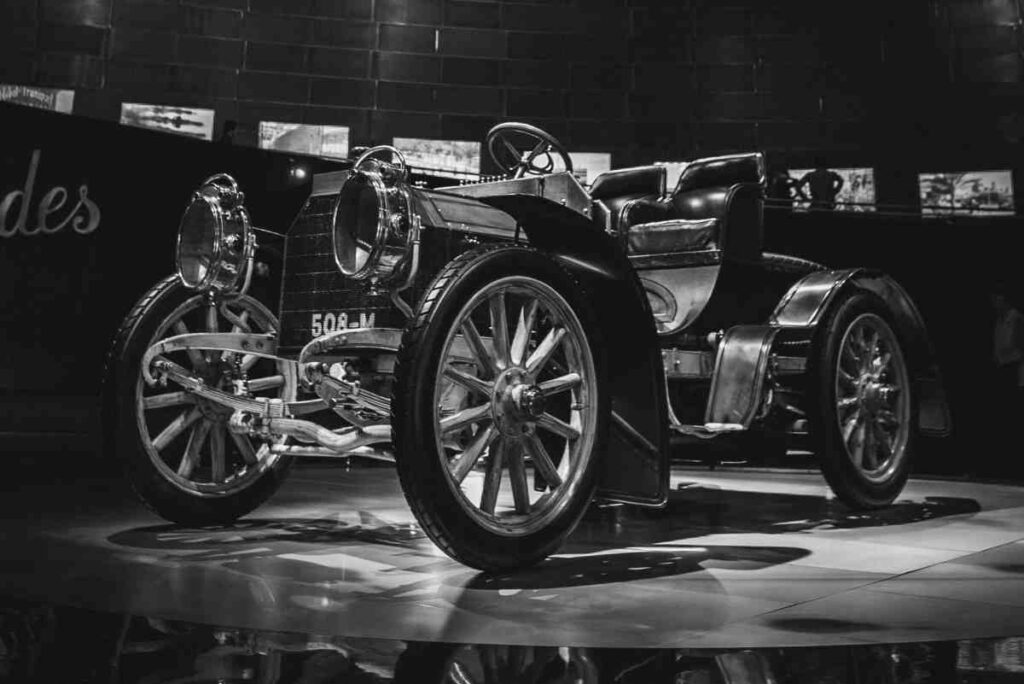 Chi ha inventato la macchina? Tra Leonardo, Cina... e Karl Benz