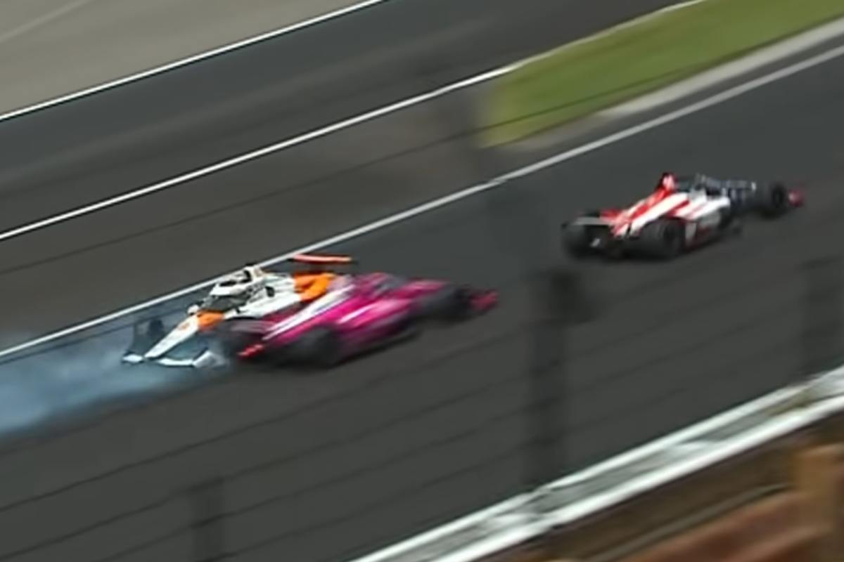 Che spavento alla 500 miglia di Indianapolis