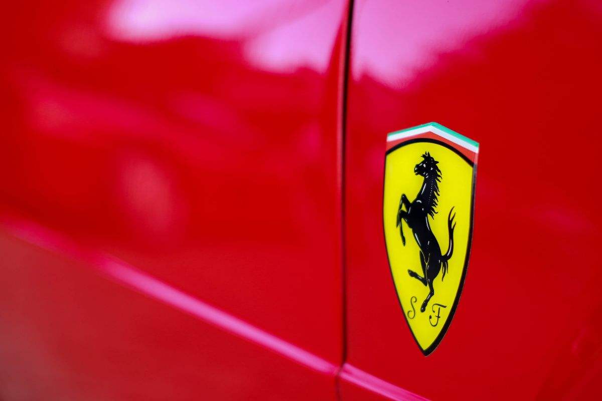 ferrari guida autonona