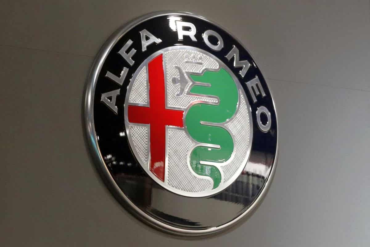 alfa romeo nuovo suv