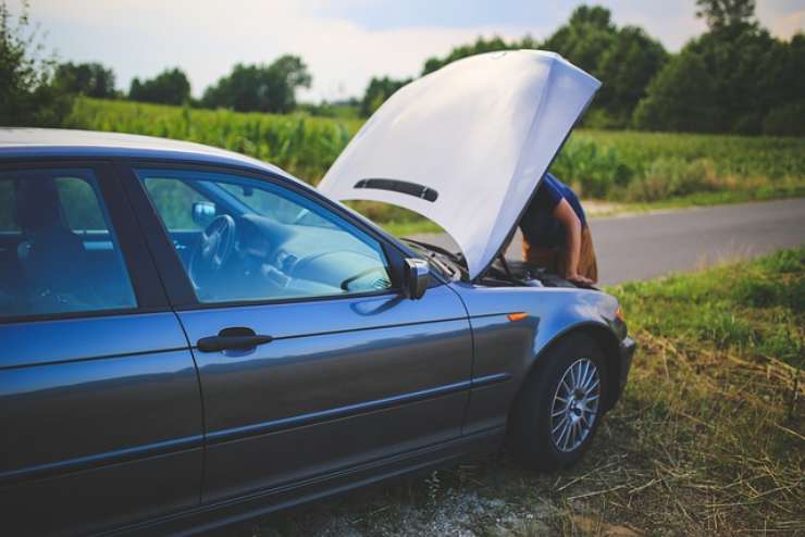 Truffa auto usata cosa dice la legge