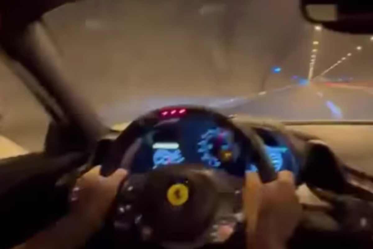 Ferrari schianto