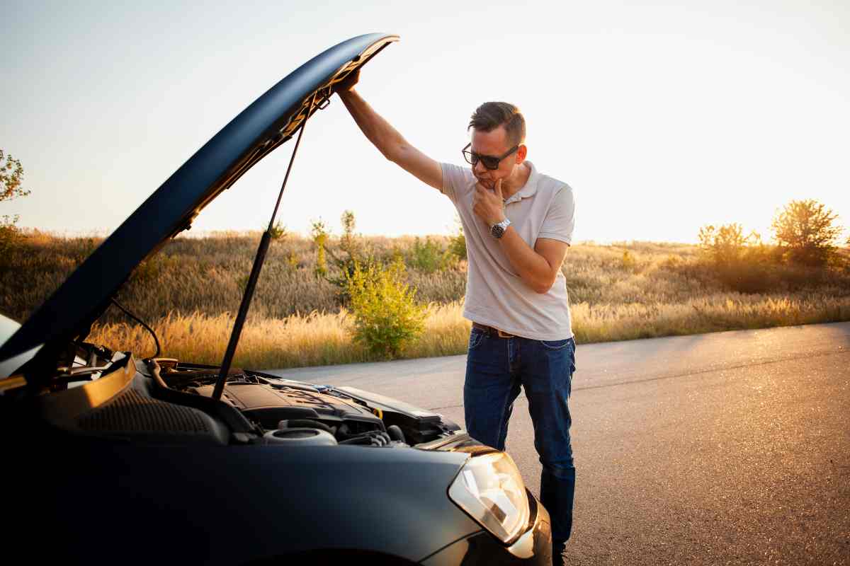 auto batteria scarica rimedi