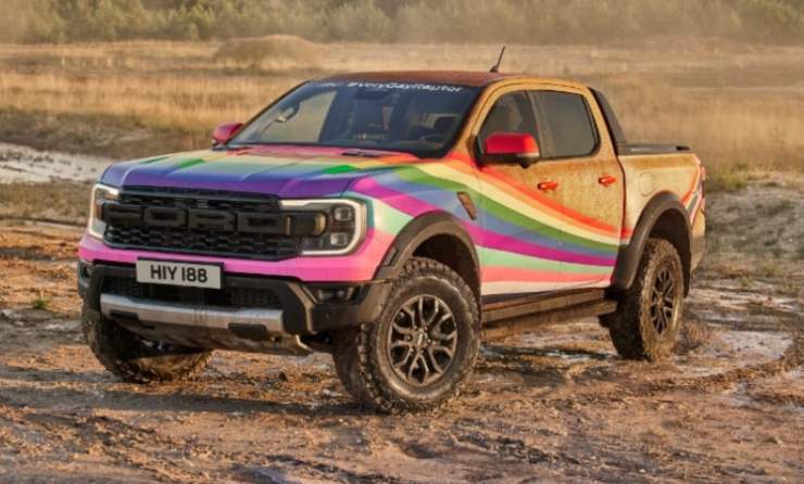 Ford Very Gay Raptor, il modello arcobaleno