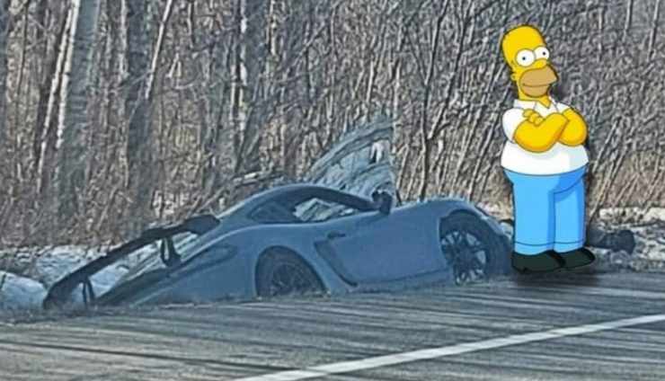 Porsche GT4 RS, il grave incidente