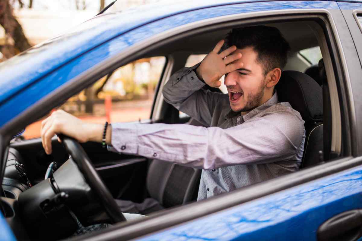 problema aria condizionata auto