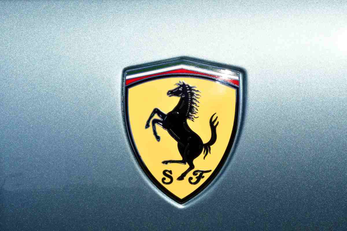 Ferrari 308 magnum p.i asta