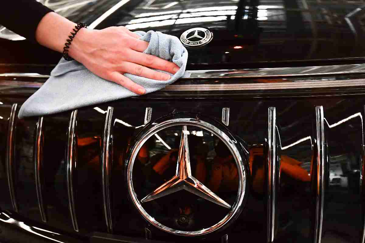 La one off Mercedes royal family