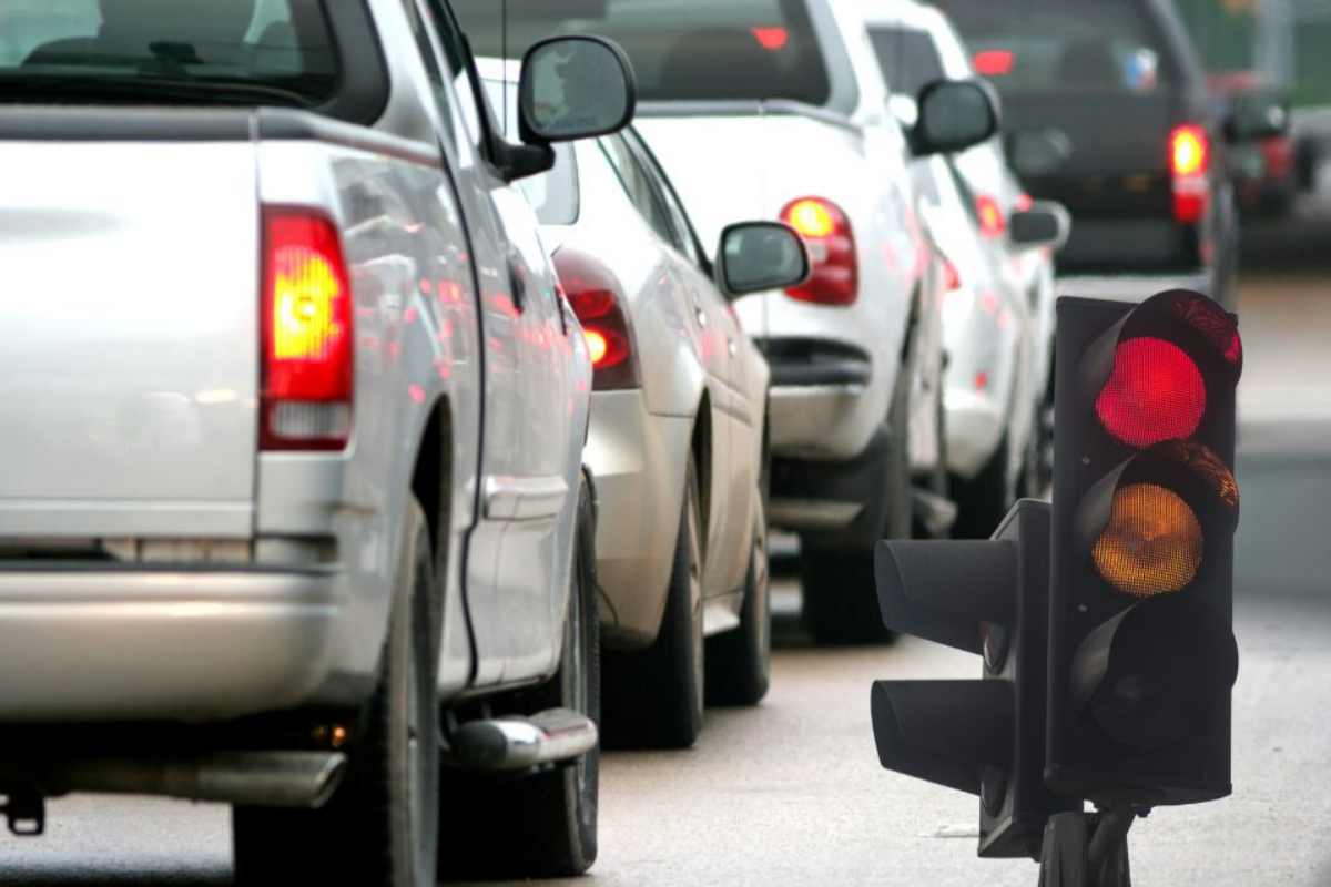 Auto consumo al semaforo
