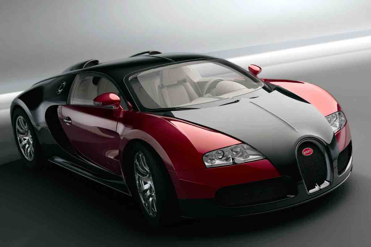 Bugatti Veyron costo 