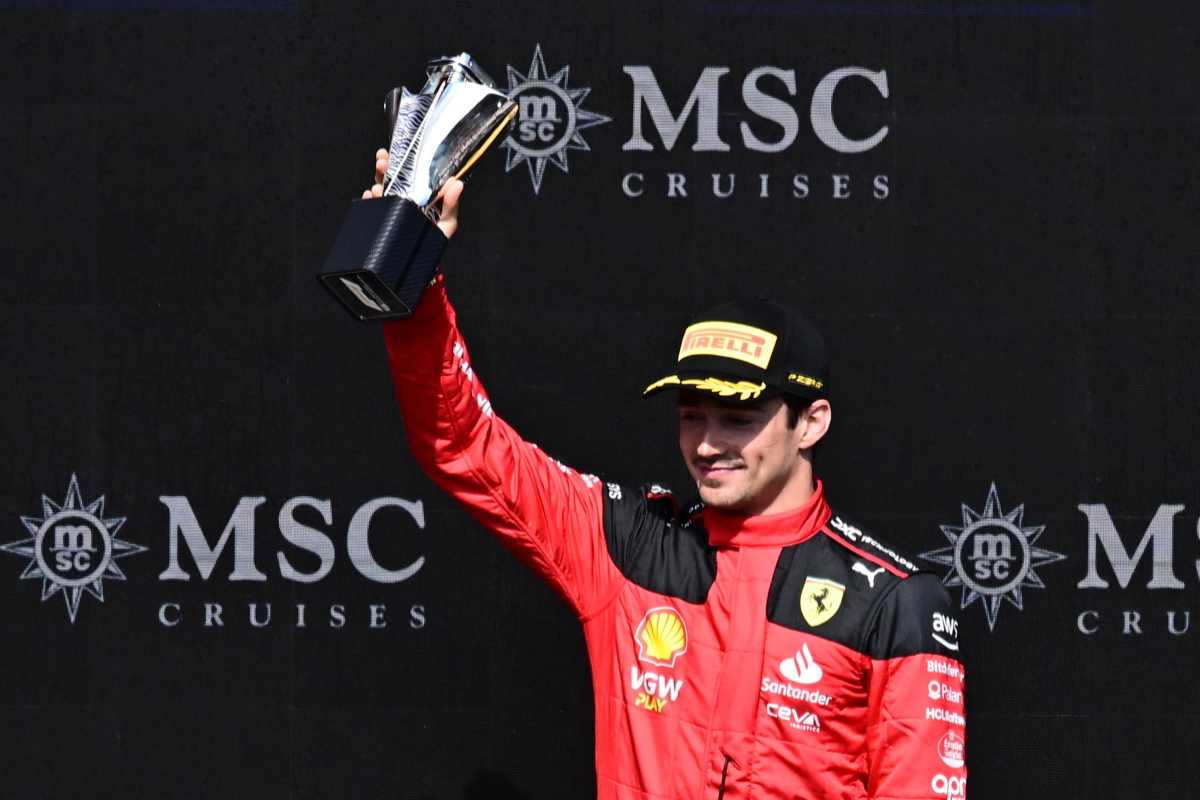 Charles Leclerc resta alla Ferrari 