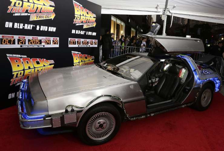 La DeLorean prende il volo