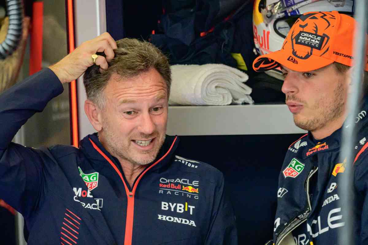 Verstappen, un'altra coppa in frantumi