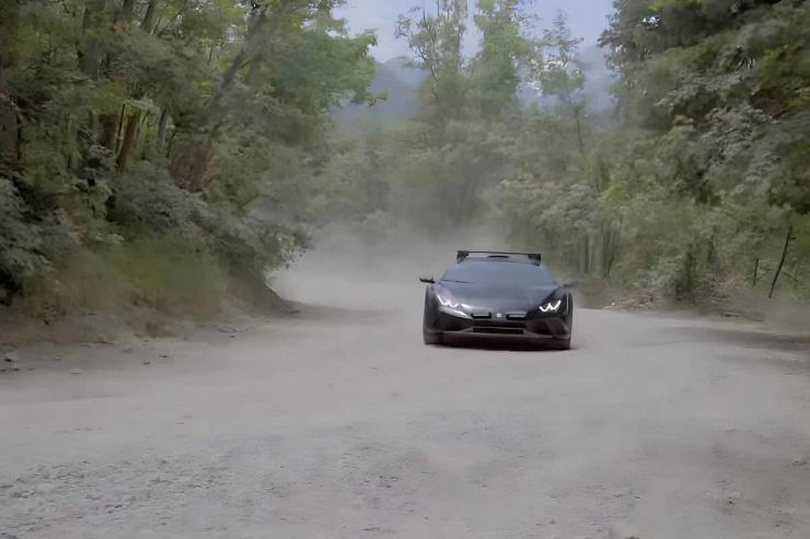 Lamborghini Sterrato video test Rally