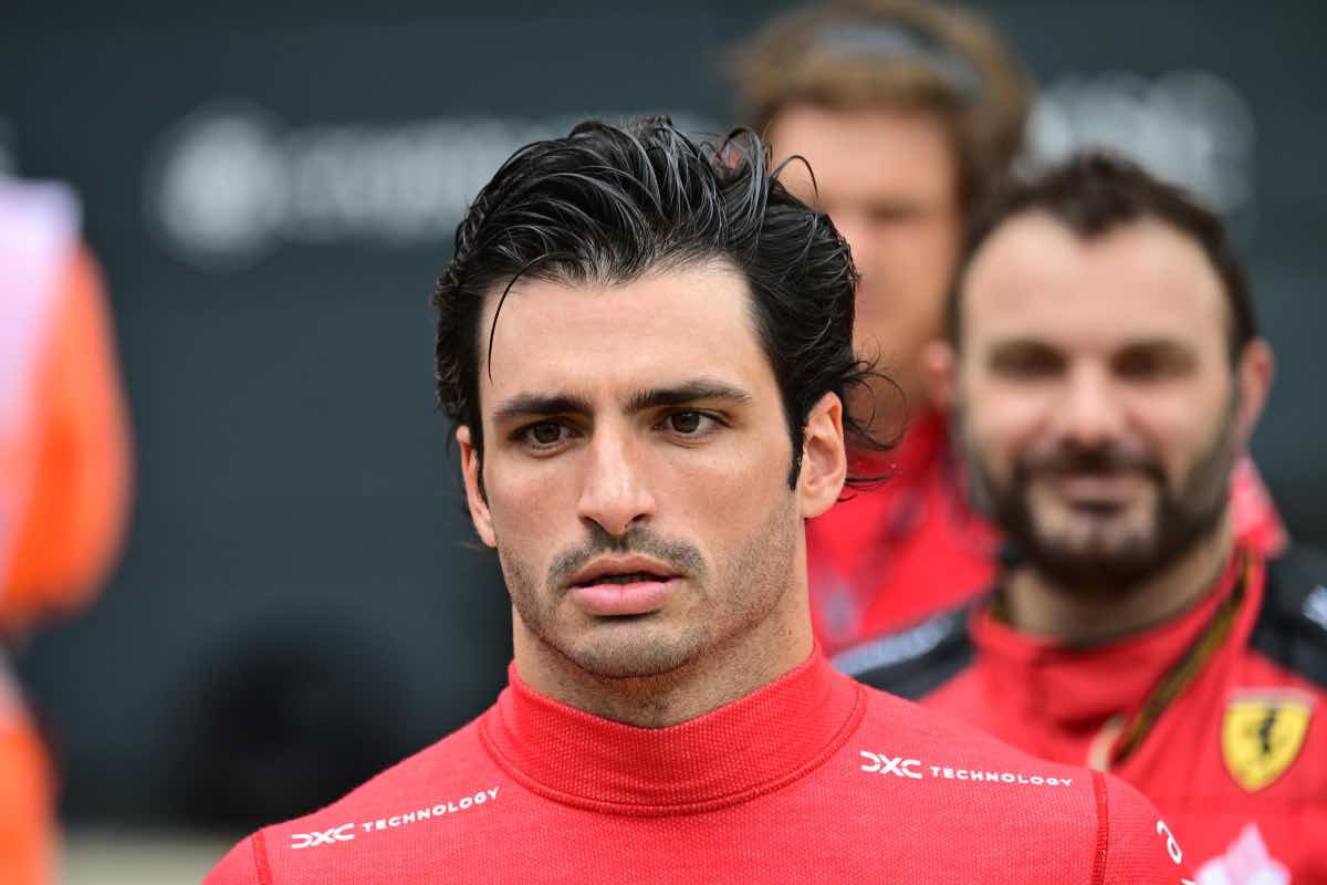 Sainz via dalla Ferrari
