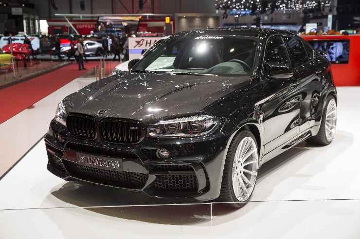 BMW X6 M, l'auto di Pioli