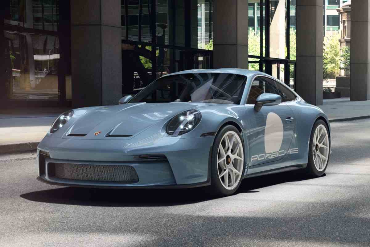 Nuova Porsche 911 S/T