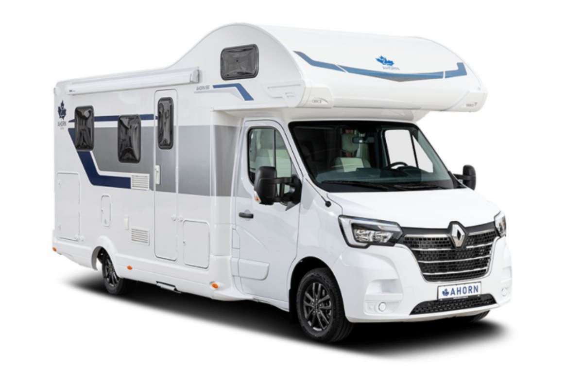 Sembra una villa ma è semplicemente un camper: lusso sfrenato per una vacanza da nababbi