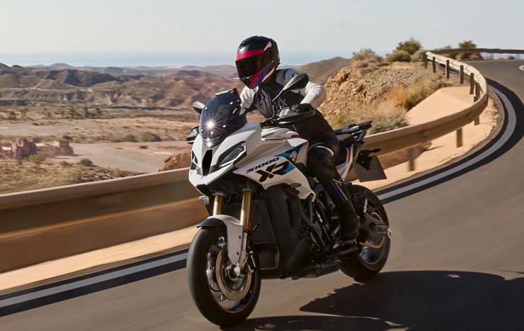 BMW S 1000 XR, cambia il suo peso