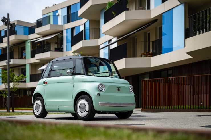 Auto elettrica boom: traguardo clamoroso, cosa succede in Italia