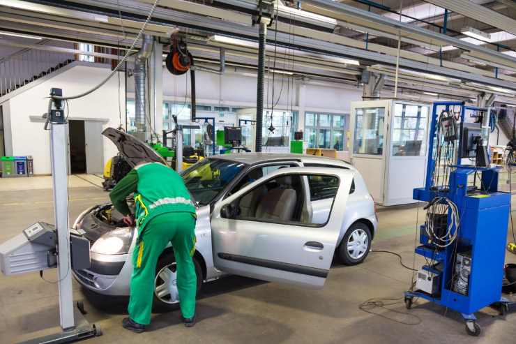 Attenzione alla revisione dell'auto