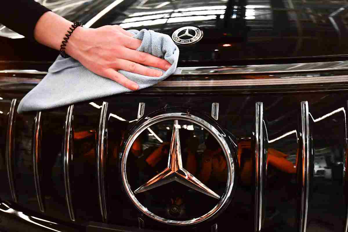 Mercedes riesumata dopo 8 anni