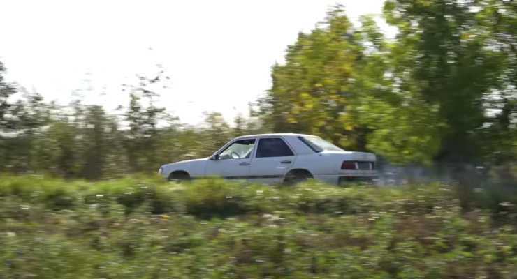 Mercedes immortale riesumata dopo 8 anni
