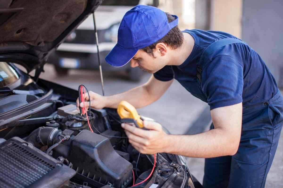 segnali problema motore auto