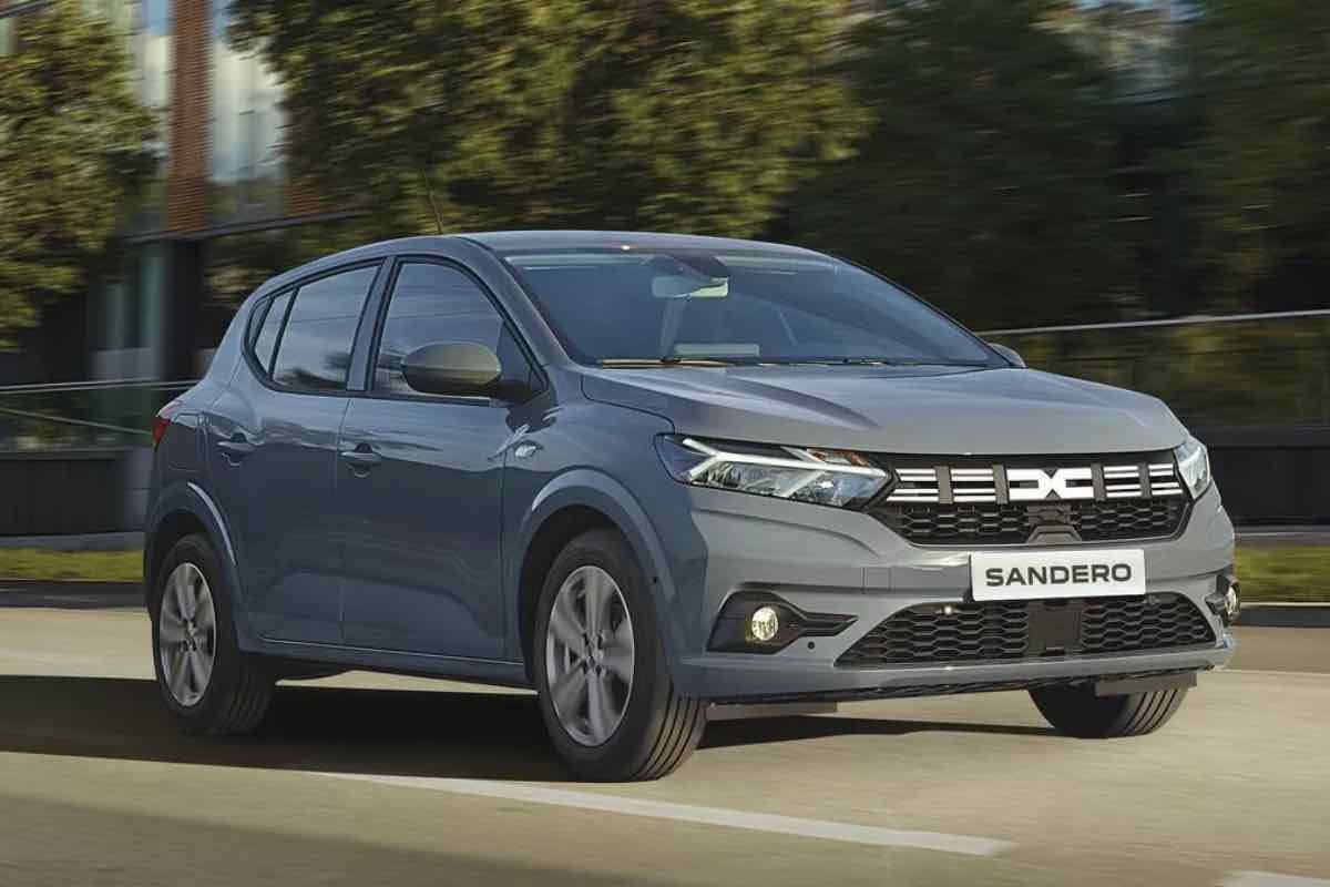 Dacia Sandero prezzo incentivi modello benzina