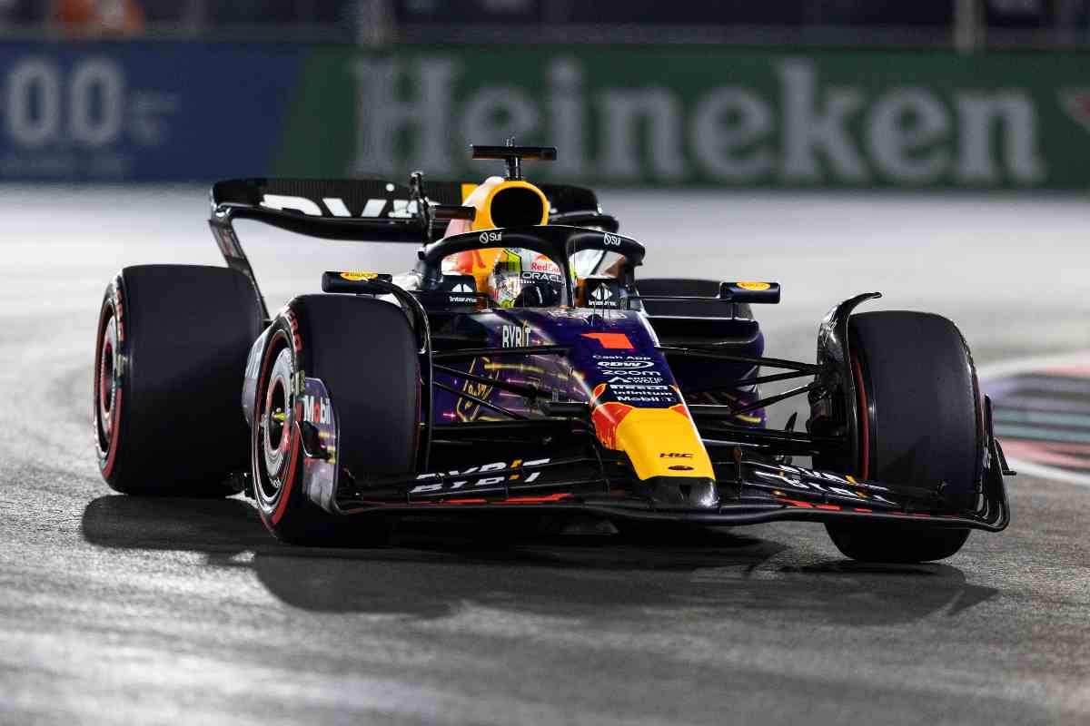 F1 Red Bull copia Haas