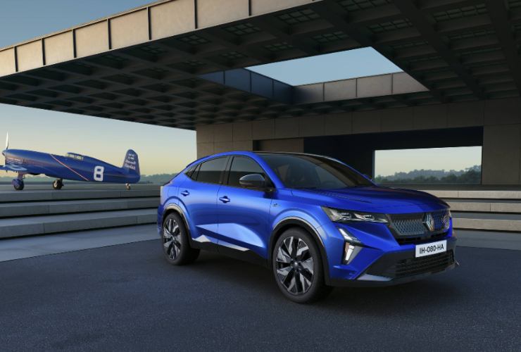 La Renault si unisce alla festa dei super SUV con un modello innovativo. 