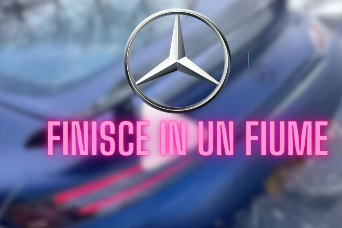 Mercedes in un fiume