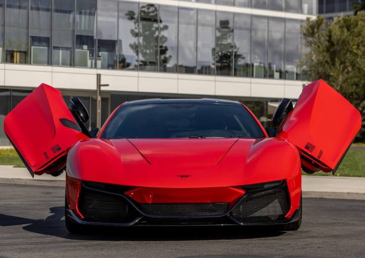 Rezvani Beast Ferrari supercar James Bond potenza veloce antiproiettile