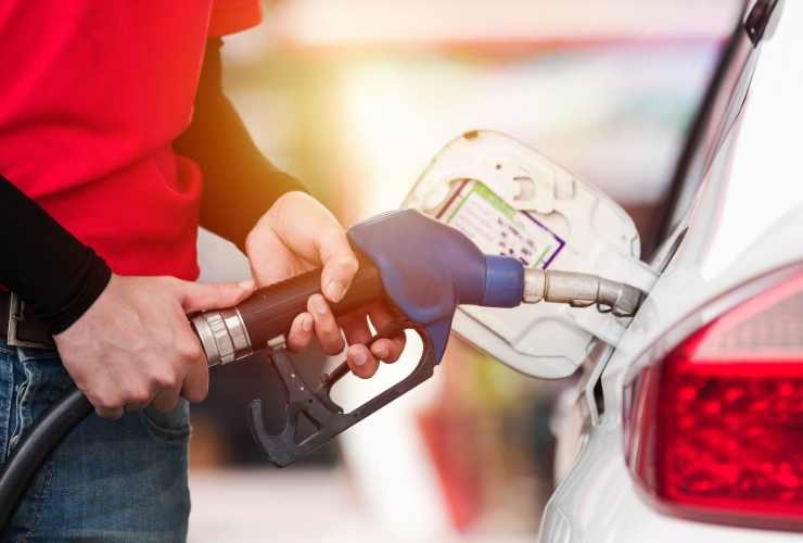 Benzina, scatta l’allarme